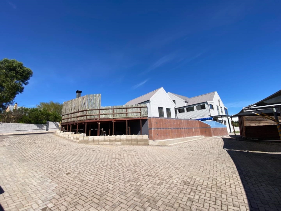 7 Bedroom Property for Sale in Myburgh Park Western Cape